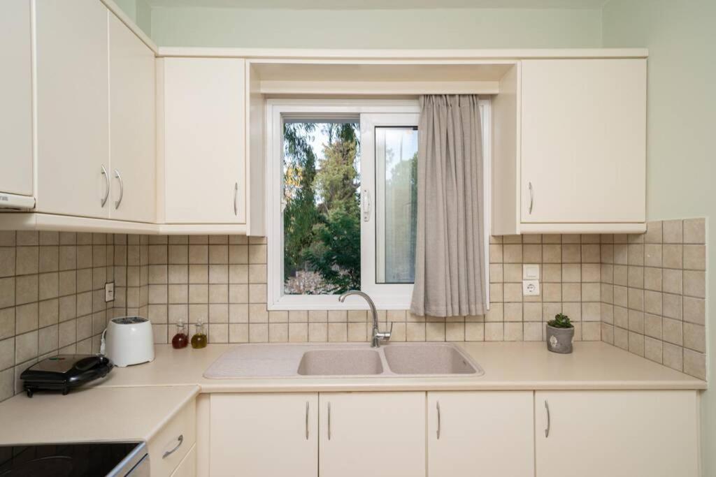 Central & Elegant Suite With Private Garden Argostoli  Buitenkant foto