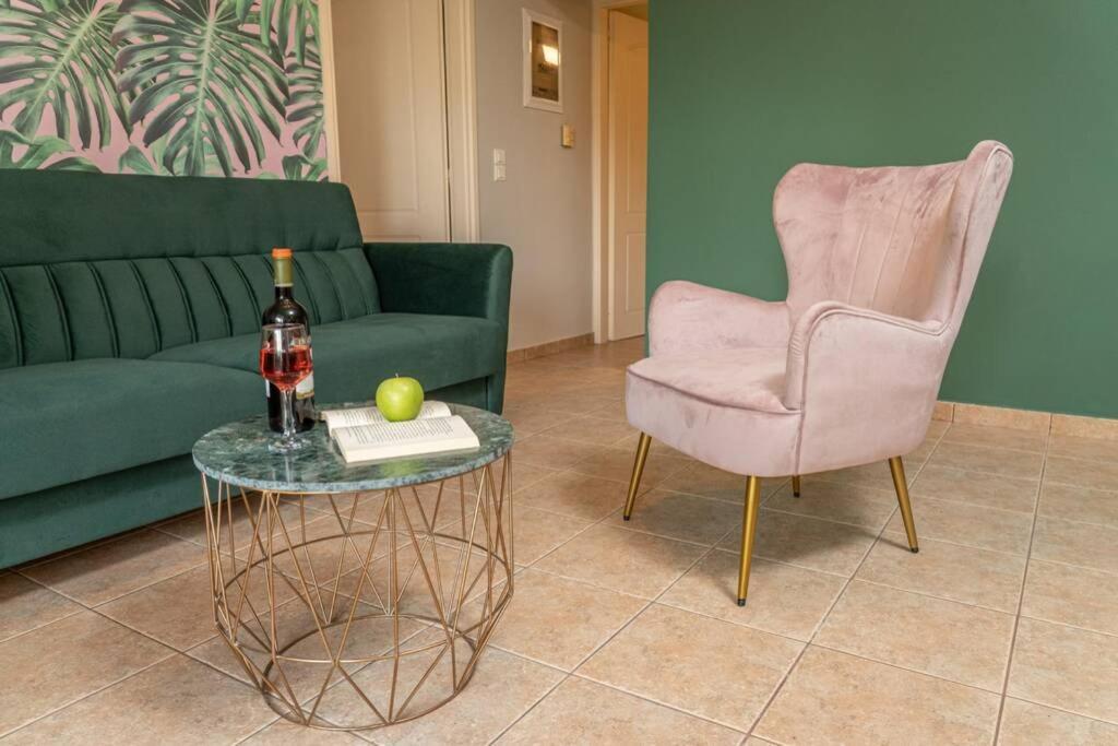 Central & Elegant Suite With Private Garden Argostoli  Buitenkant foto