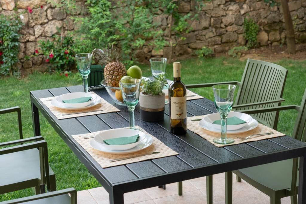 Central & Elegant Suite With Private Garden Argostoli  Buitenkant foto