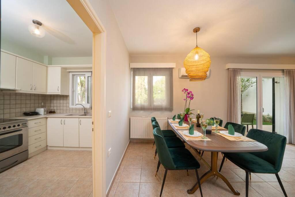 Central & Elegant Suite With Private Garden Argostoli  Buitenkant foto