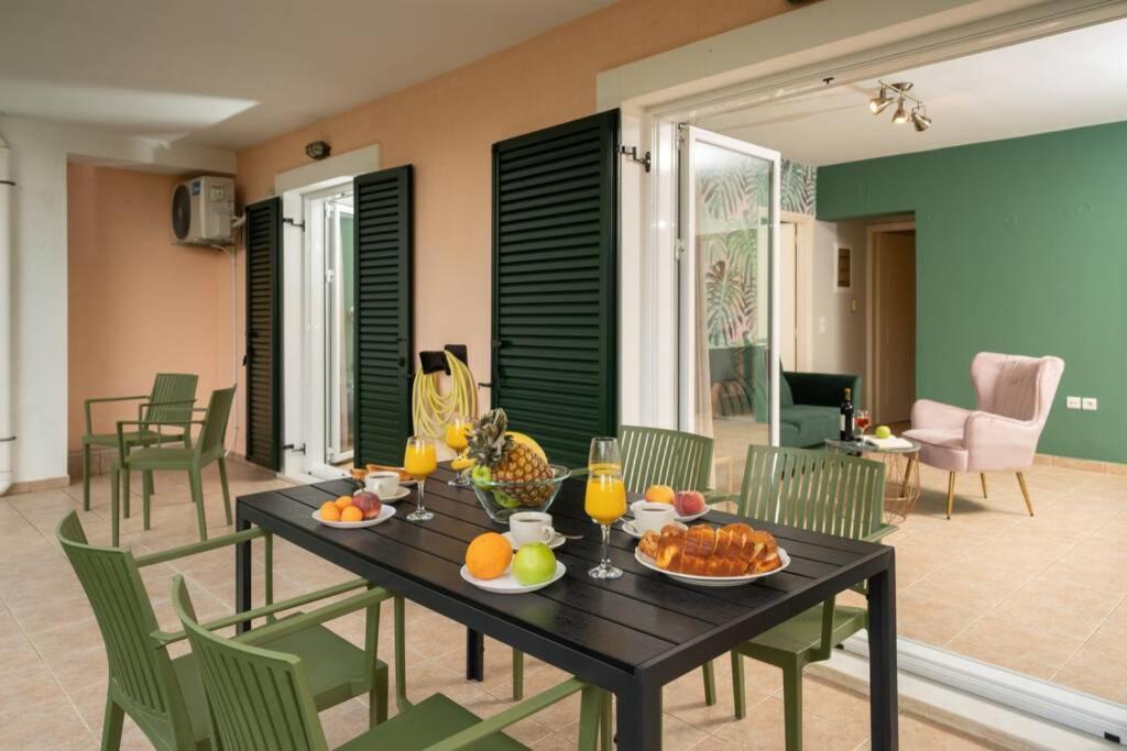 Central & Elegant Suite With Private Garden Argostoli  Buitenkant foto