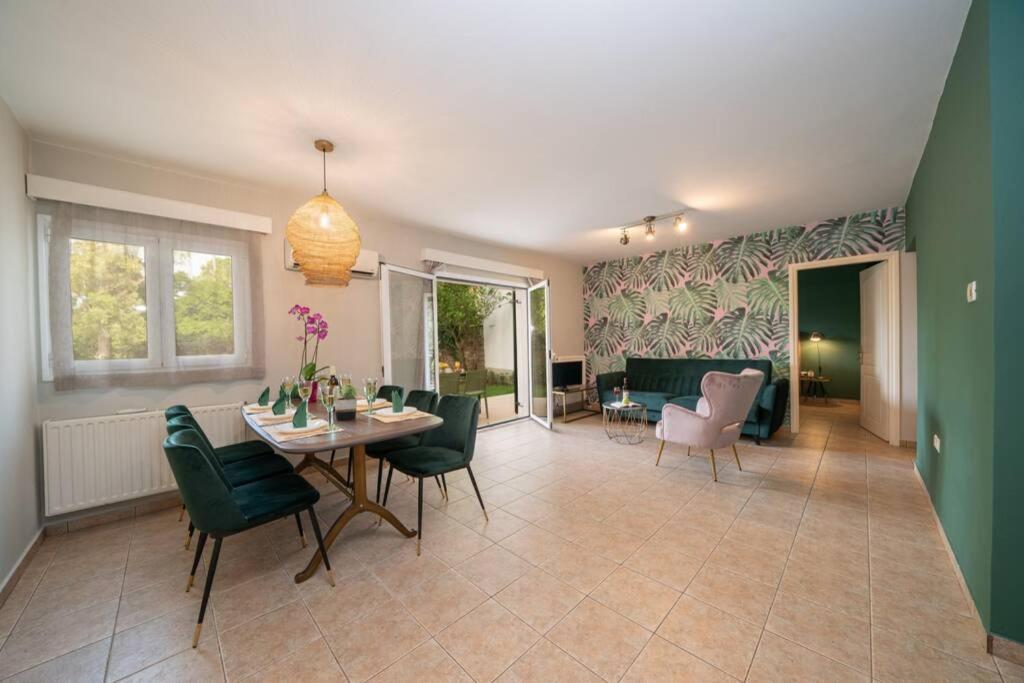 Central & Elegant Suite With Private Garden Argostoli  Buitenkant foto